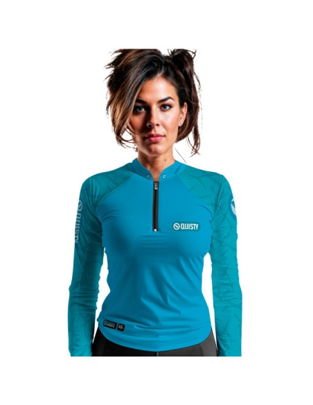 Modelo feminina vestindo Supercombo de Pesca Black Bass Kid Ocelos Blue Dryfit com camisa punholuva Dry UV50+, Máscara e Boné