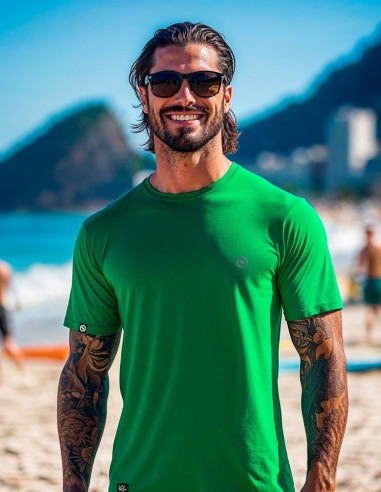Camiseta Dry Fit UV 50+ Verde Folha...
